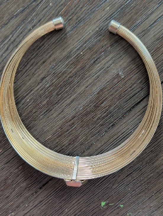 Vintage Gold Tone Choker Necklace with Pink Diamante Circa 1980s - Picture 4 of 4